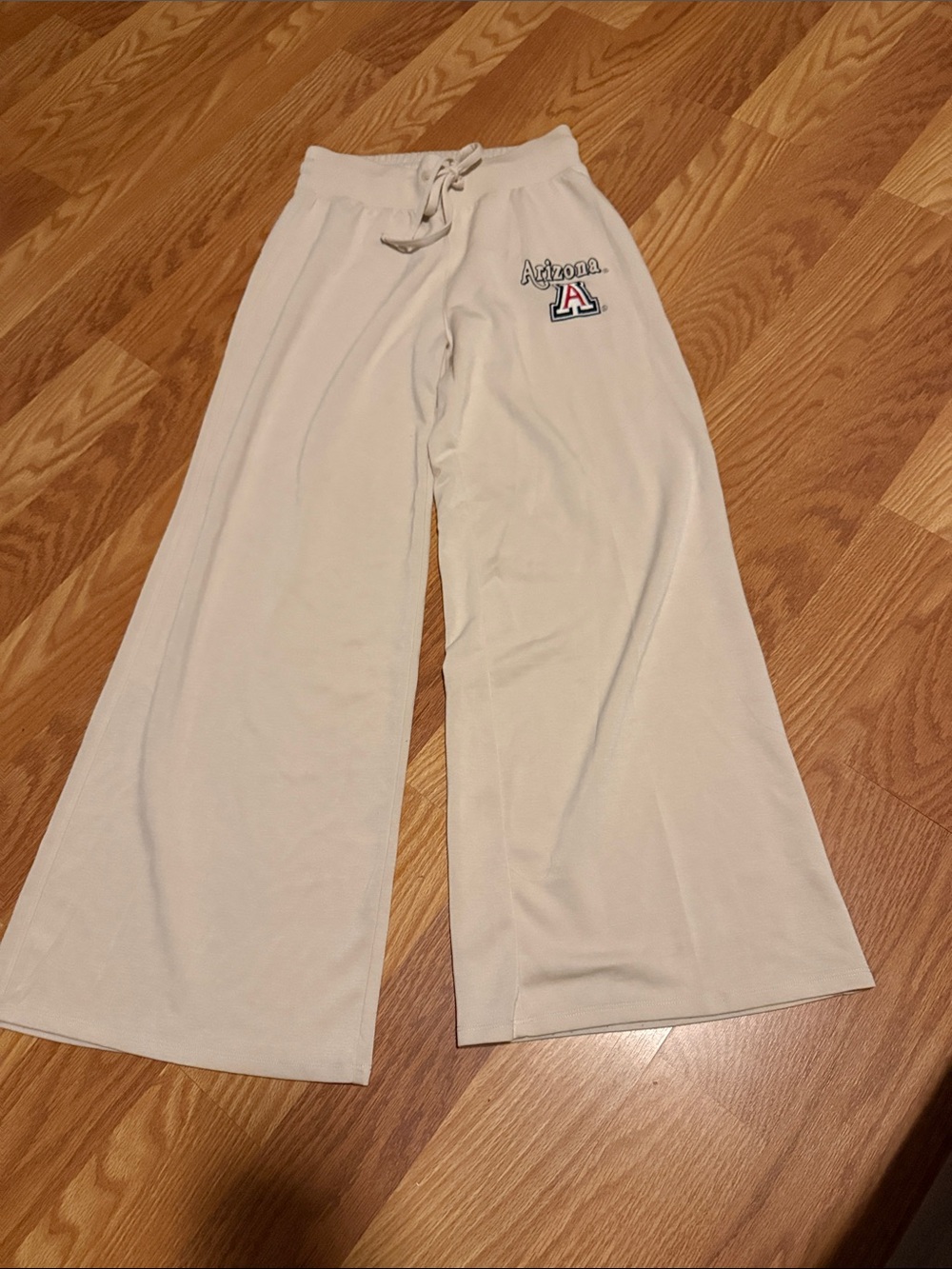 Arizona Wide-Leg Cream Jogger Pants with Drawstring